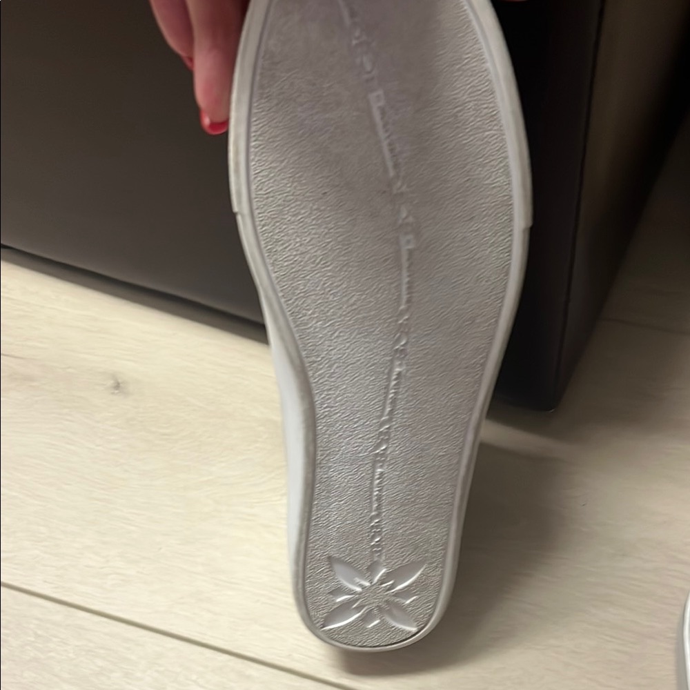 Bcbgeneration Silver Sneakers Sleek Metallic Desi… - image 6